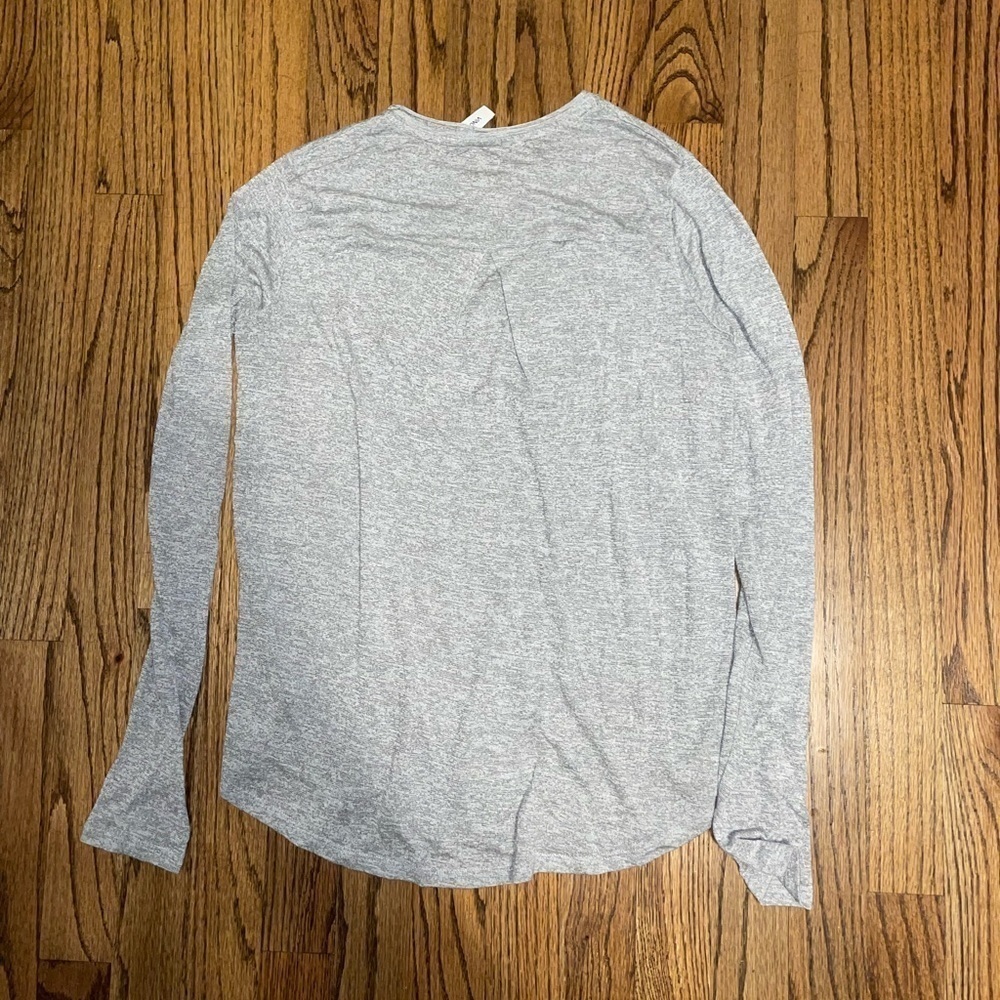 Vince Gray Basic Long Sleeve Size XS - Picture 4 of 4